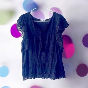 GAP Black Ruffled Tie Front Blouse